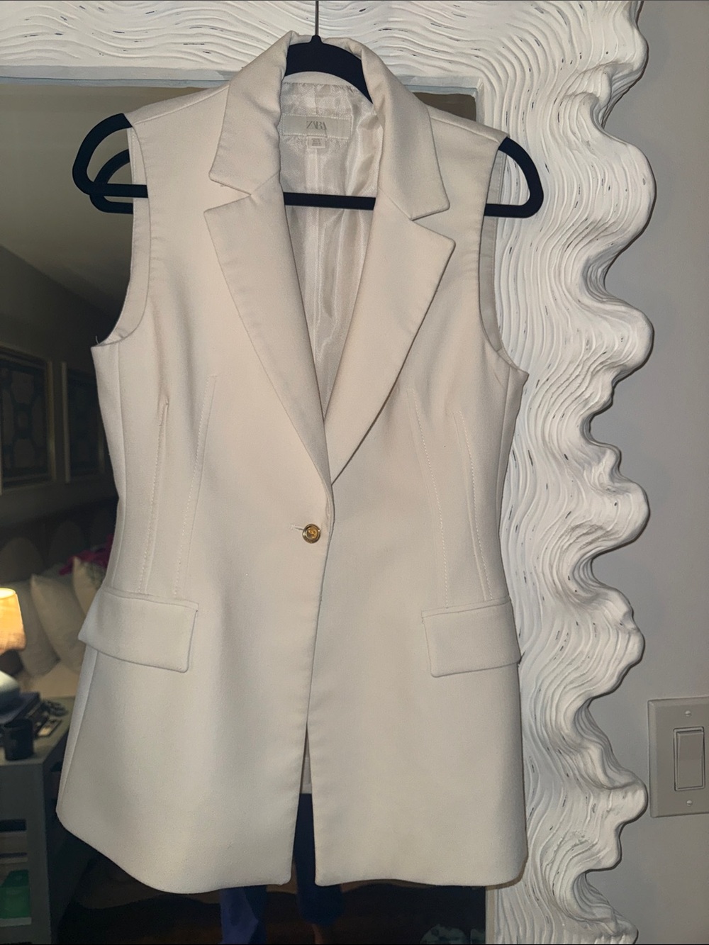 Zara Cream Tailored Sleeveless Blazer Vest